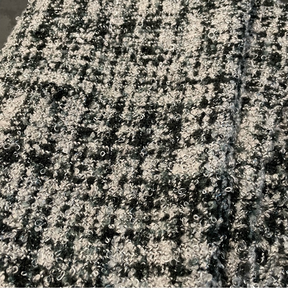 Scarf/wrap - Picture 2 of 2